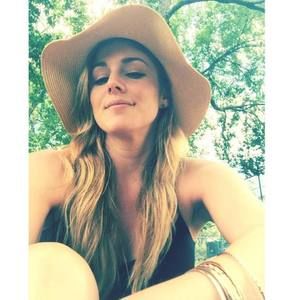 Meet your Posher, Mandi